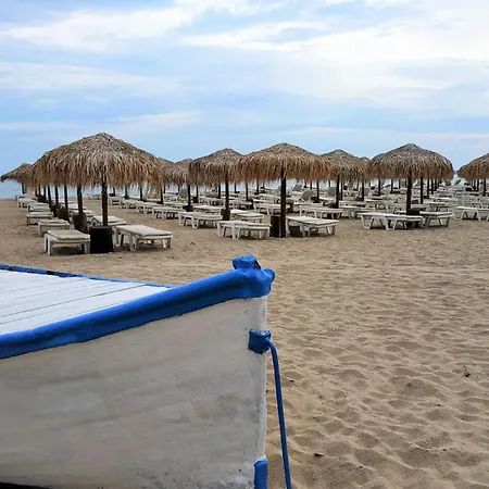 Lägenhet Seaside With 2 Bedrooms For Up To 5 Guests Slăntjev Brjag