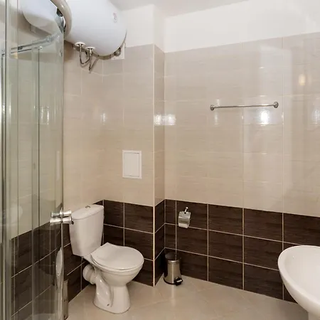 Apartment Seaside With 2 Bedrooms For Up To 5 Guests *