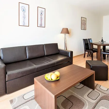Seaside Garden 2 Bedroom For 41 Pax