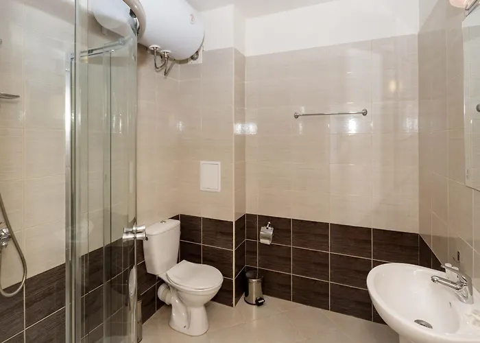 Appartement Seaside With 2 Bedrooms For Up To 5 Guests *