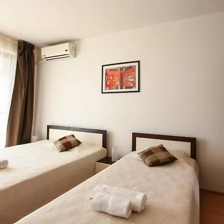 Apartamento Seaside With 2 Bedrooms For Up To 5 Guests